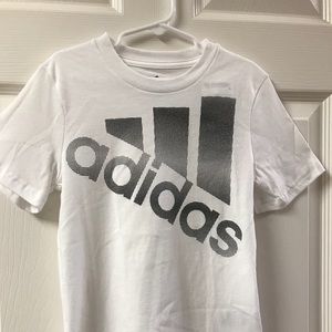 SALE Adidas kids tee size 4 NWT